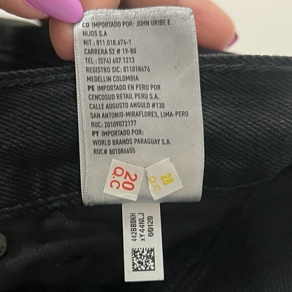 American Eagle, Women's Ripped Mom Jeans - Black Wash. Size: 2 Regular. NWT - Picture 12 of 16